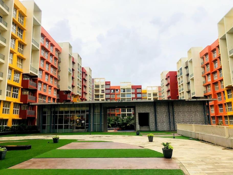 Lovely 2-Bedroom Sea View Serviced Apartment Dabolim Goa Exterior foto